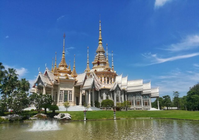 "สรพงษ์" แจงปมดราม่า ยันคนมาทำบุญ ใส่เสื้ออะไรก็ได้