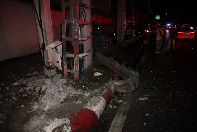 "ดีเจ" ขับเก๋งแหกโค้งร้อยศพ "รัชดา" ดับ