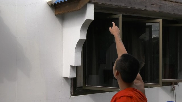 หนุ่มคลั่งบุกเผากุฏิ วัดฮ่องกอม่วงเช้ามืด