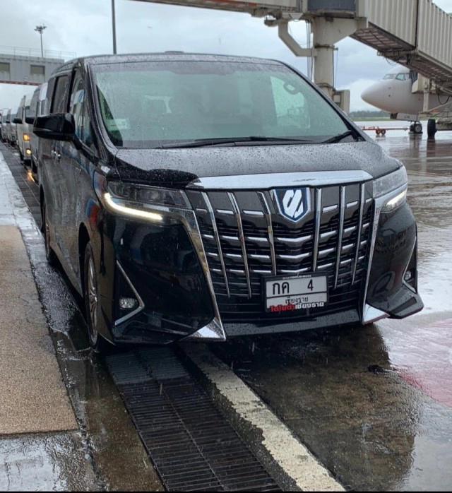 แห่ส่องทะเบียนรถ"บิ๊กตู่" ลงพื้นที่เชียงราย