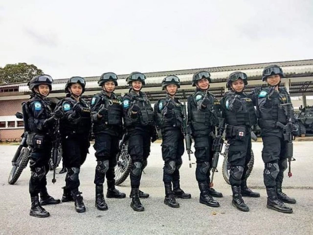 หญิงไทยแห่สมัครทหารพรานชายแดนใต้