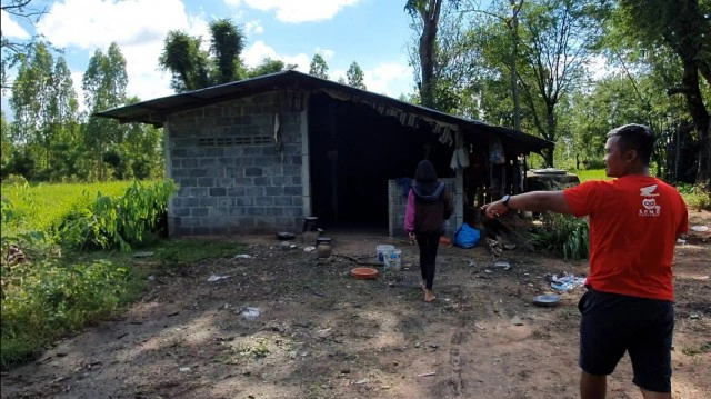 หนุ่มใหญ่ไร้เงินเก็บเห็ดมีพิษกินหามส่ง รพ.