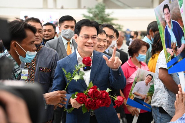 พาณิชย์เดินหน้าประกันรายได้เกษตรกรปลูกยาง ข้าว มันสำปะหลัง ปาล์มน้ำมัน ข้าวโพดเลี้ยงสัตว์