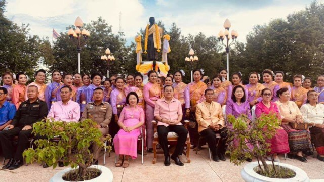 หลานสาวย่าโมร่วมใจรำบวงสรวงเชิดชูวีรกรรมปกป้องเมืองโคราช