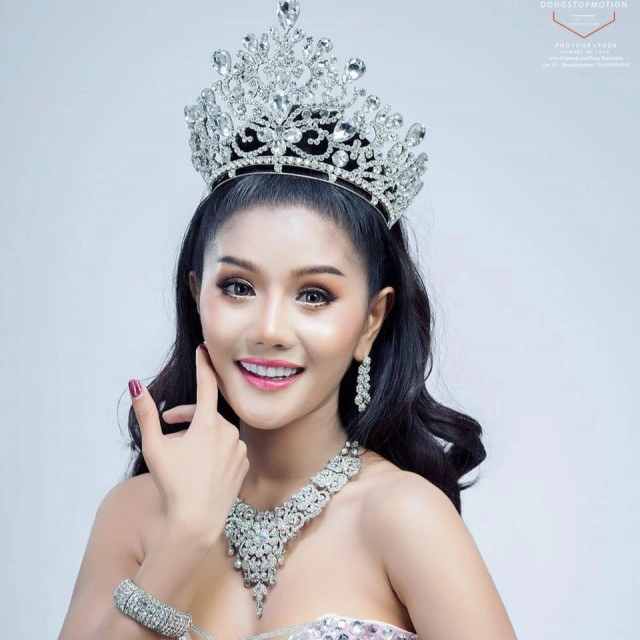 สาวหมอลำท้องใกล้คลอด ตัดสินใจเช่าเหมาลำเครื่องบิน ส่งแม่ป่วยอาการหนัก บินด่วนเข้ารักษาที่กทม.