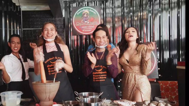 "นางโชว์"สู้พิษโควิด19-เปิดร้าน "ยำแซบลืมผัว"