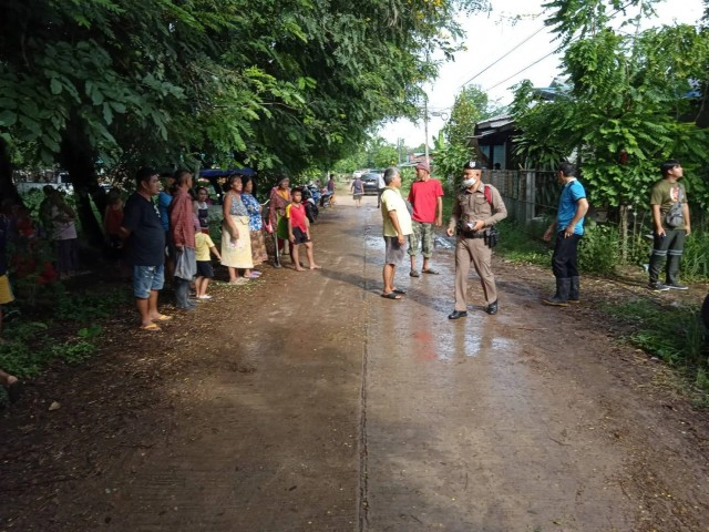 หนุ่มคลั่งหลอนจุดไฟเผาบ้านหวิดคลอกตัวเองดับ