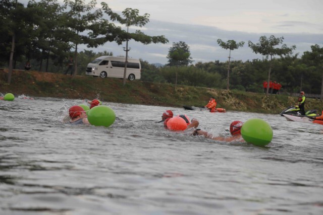 "เคนชิน – รุ่งนภา"คว้าแชมป์ไตรกีฬา "Phrae Triathlon"