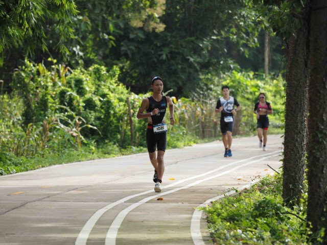 "เคนชิน – รุ่งนภา"คว้าแชมป์ไตรกีฬา "Phrae Triathlon"
