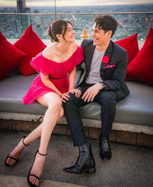 "ซี-เอมี่" รำลึกความหลังสุดหวาน เพื่อนดาราแห่เชียร์ลุ้นอยากอุ้มหลาน