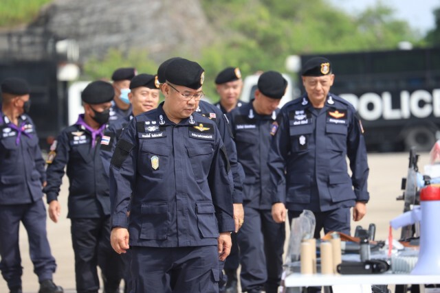 ตำรวจภูธรภาค6 เปิดการฝึกยุทธวิธี.! ควบคุมฝูงชน