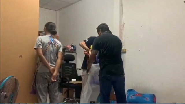 คุมตัวเพื่อนหนุ่มชิงทองค้นที่พัก -งมหาปืนของกลาง