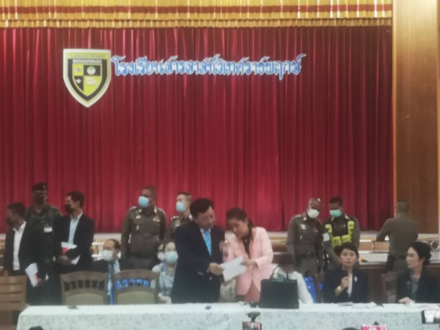 รมช ศธ.ฉุน สั่งดำเนินคดีผู้บริหาร รร.สารสาสน์