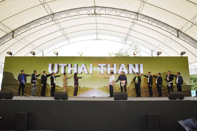 คมนาคมคิกออฟใช้ยางพาราปรับปรุงถนน