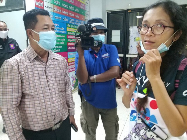 อสม.บุรีรัมย์ดูงานอาหารเป็นพิษ หามส่งรพ.นับ 100 คน