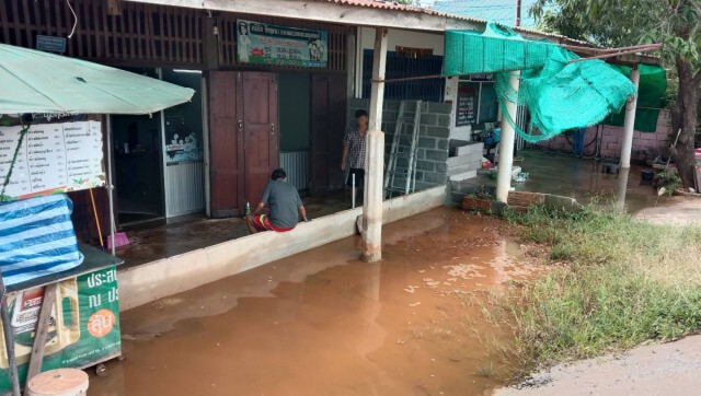 ชาวบ้านร้องเรียนรถไฟทางคู่ทำน้ำท่วมบ้าน