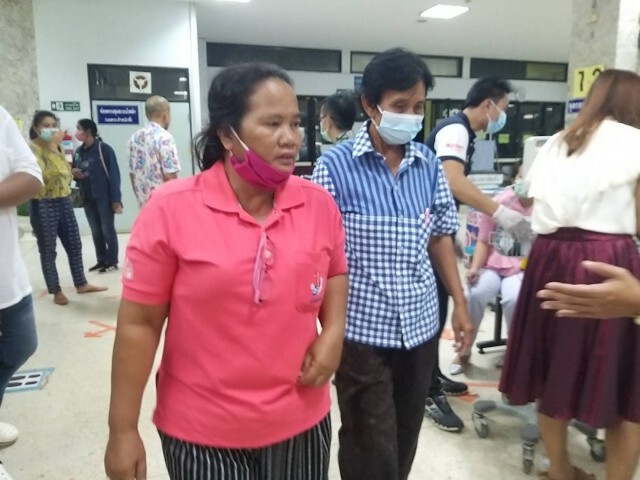 อสม.บุรีรัมย์ดูงานอาหารเป็นพิษ หามส่งรพ.นับ 100 คน