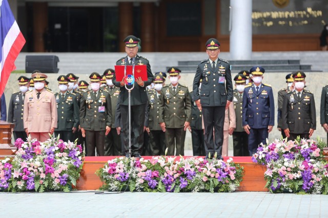 ประมวลภาพส่งไม้ต่อ 4 เหล่าทัพ