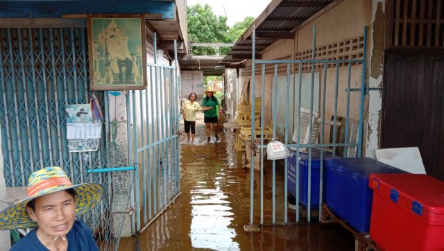 ชาวบ้านร้องเรียนรถไฟทางคู่ทำน้ำท่วมบ้าน