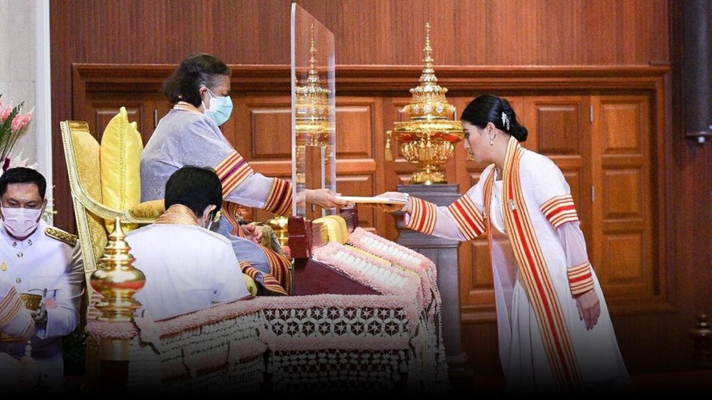 กรมสมเด็จพระเทพฯ พระราชทาน ศิลปกรรมศาสตรดุษฎีบัณฑิต เจ้าฟ้าสิริวัณณวรี กรมสมเด็จพระเทพฯ พระราชทาน ศิลปกรรมศาสตรดุษฎีบัณฑิต เจ้าฟ้าสิริวัณณวรี