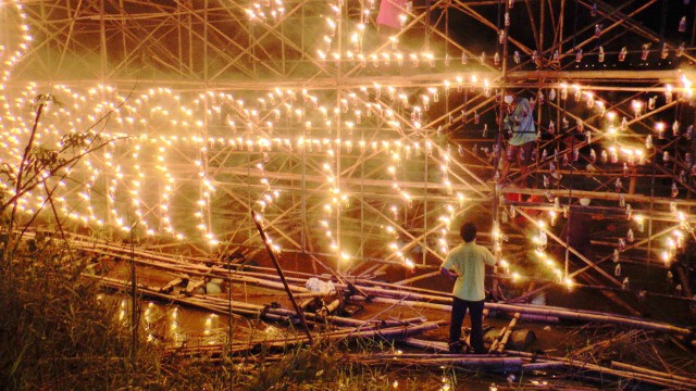 เริ่มแล้วไหลเรือไฟ สไตล์ New Normal สวยงามลำน้ำโขง