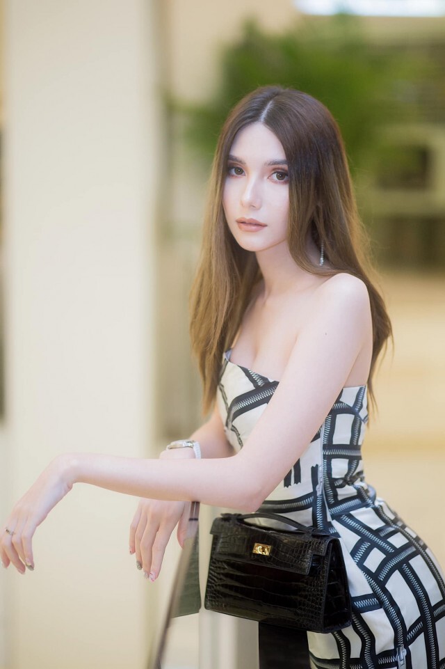 ซาร่าฉุน หลังเห็นผอ.รร.ดังลั่นแรง " ให้เด็กเจอประสบการณ์ไม่ดีบ้าง " ถึงกับพูดไม่ออก