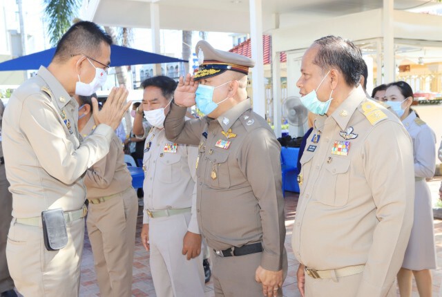 พ่อเมืองปทุมธานีคนใหม่ ชวนทอดผ้าป่า ตั้งกองทุนเพื่อเด็กยากจน