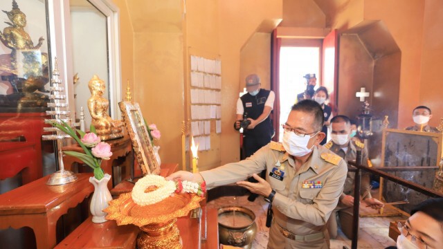 พ่อเมืองปทุมธานีคนใหม่ ชวนทอดผ้าป่า ตั้งกองทุนเพื่อเด็กยากจน