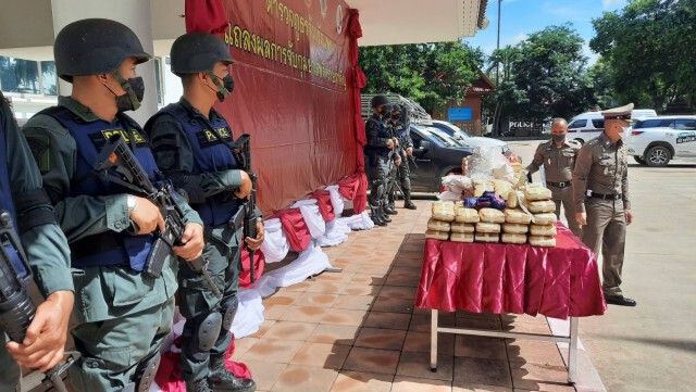 ผบช.ภ.5แถลงโชว์จับยาเสพติดล็อตใหญ่
