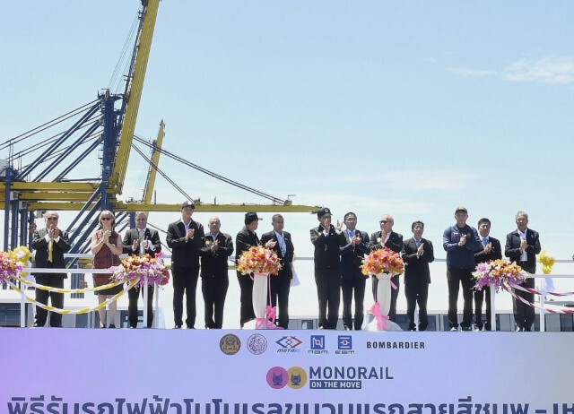 นายกฯ รับมอบรถไฟฟ้าโมโนเรลขบวนแรก เริ่มเดินรถปี65