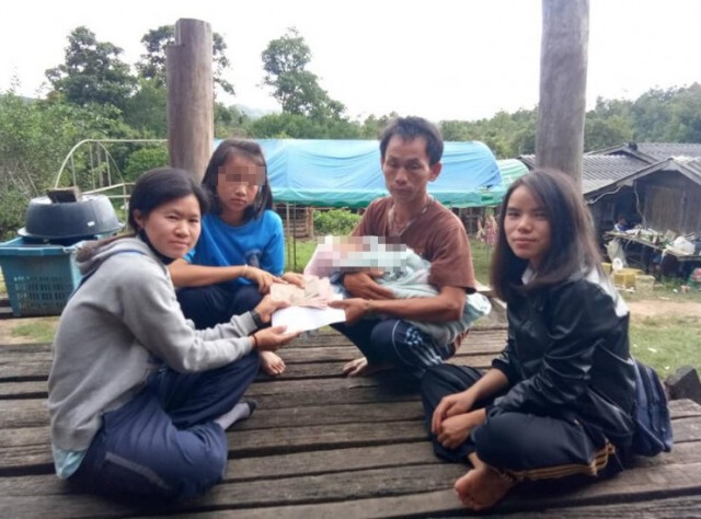 หดหู่ ครูโพสต์เรื่องลูกศิษย์ เสียแม่กะทันหัน แถมต้องดูแลน้องวัยสองเดือนลำพัง