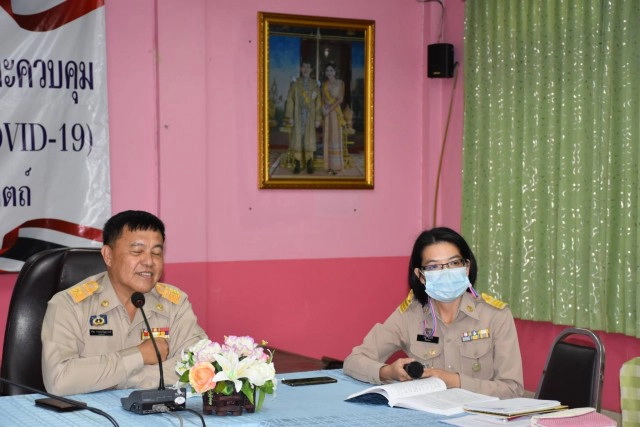 ชาวบ้านนับร้อยตบเท้า-ทวงถาม ปลด "ผู้ใหญ่บ้าน"