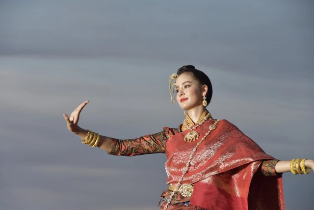 นางรำนับพันรำบวงสรวงบูชาพญานาค