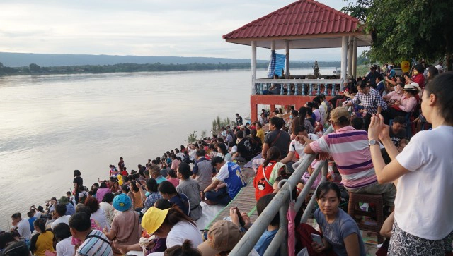 นางรำนับพันรำบวงสรวงบูชาพญานาค