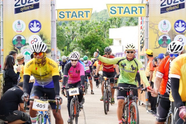 600  นักปั่นร่วมกิจกรรม" Bike local series 2020"