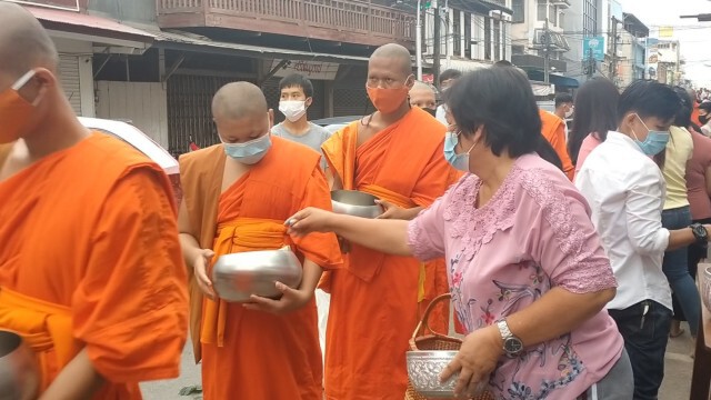 โควิดพ่นพิษ-พุทธศาสนิกชนชาวพม่าหายกว่า 5 พันคน