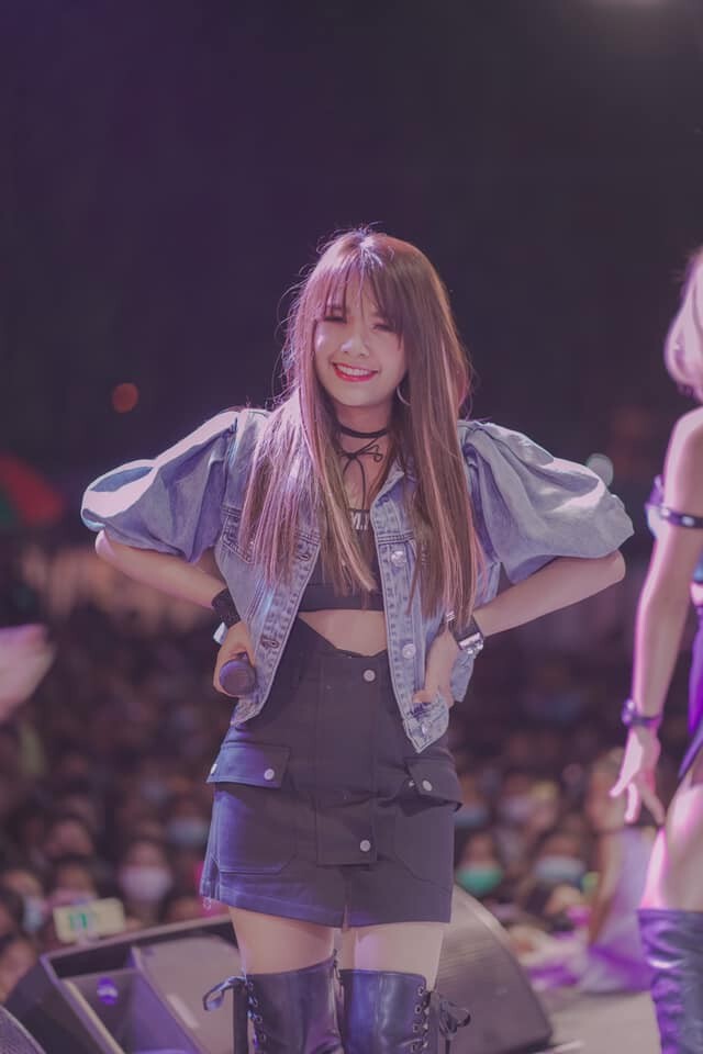 เจนนี่ยิ้มออก โพสต์ภาพเงินล้นเตียง ลั่นขอบคุณที่สนับสนุน ยกค่ายไปต่อไม่รอแล้วนะ