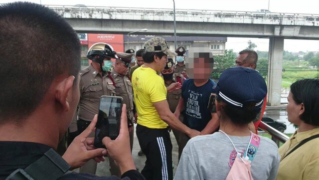 "ไทด์ - เอกพันธ์" ช่วยเกลี่ยกล่อมชายเครียดขู่กระโดดสะพานลอย