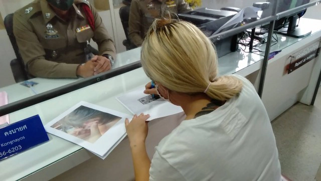 แม่น้องรีวิวขึ้นโรงพักแจ้งความจับครูจุ๋ม