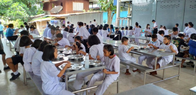 ครูขายช้อนโรงเรียนเขาคันทรง ขอโทษแล้ว