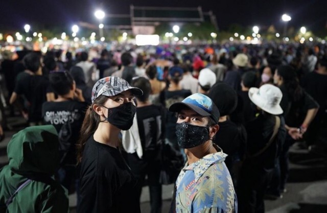 "มารีญา-วรรณสิงห์" โชว์ท่ายาก อวดความหวานไม่ซ้ำใคร
