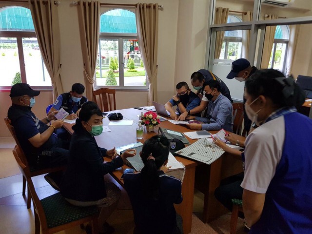 พบครูต่างชาติ 7 คน รร.สารสาสน์ ไทรน้อย ไม่มีใบอนุญาตทำงาน