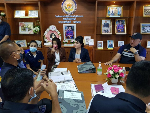 พบครูต่างชาติ 7 คน รร.สารสาสน์ ไทรน้อย ไม่มีใบอนุญาตทำงาน