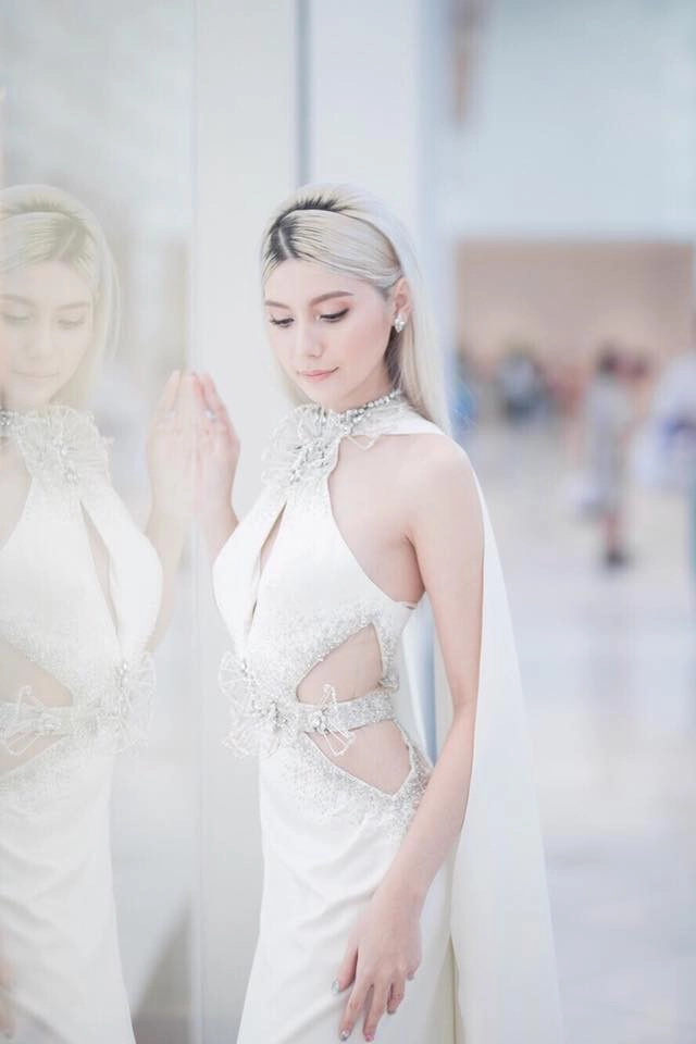 เปิดภาพน้องเอมิลี่ ลูกสาวซาร่า คาซิงกินี  ถ่ายสามคนแม่ลูก