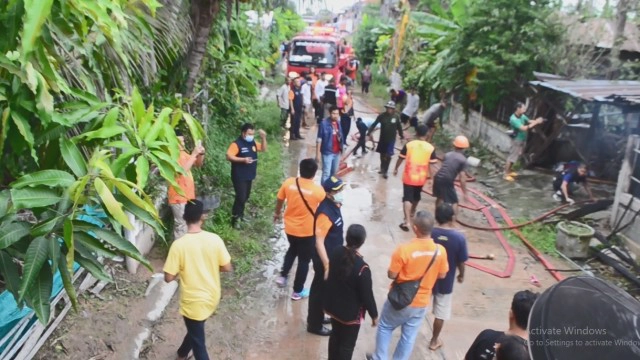 ไฟไหม้บ้านยายห่วงโฉนดหวิดโดนคลอก