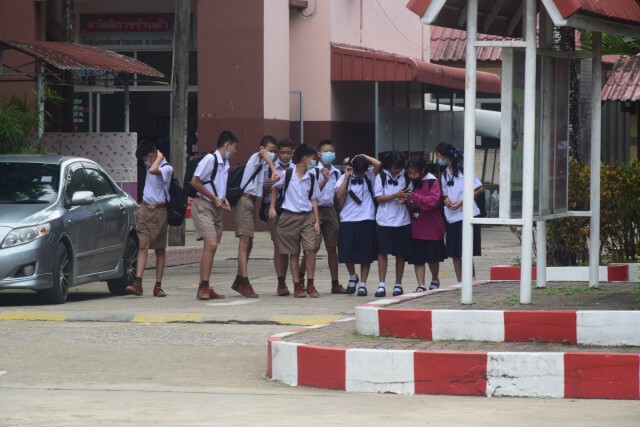 เตรียมมอบประกาศเกียรติคุณ-เด็กม.6ทำคลอดบนถนน