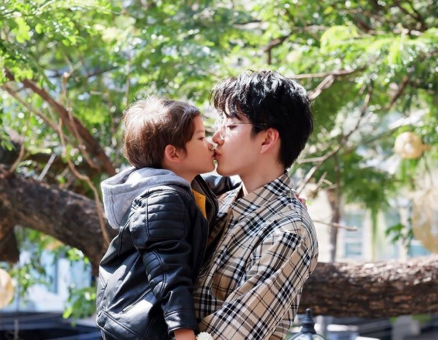 เพื่อนซาร่า ออกโรงปกป้อง แฉ ไมค์ จัดฉาก