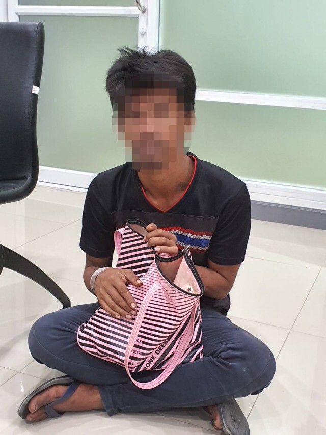 จับแยกกลุ่มเร่ร่อน 1 ใน 8 ฝากขังฐานคุกคาม โชว์ความใคร่