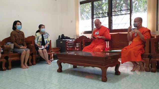 อนุมัติใบลาออก-ครูตีสามเณร