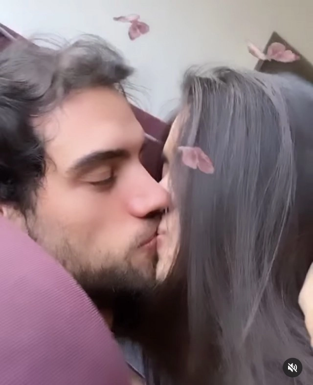 "ติช่า" จุ๊บแฟนหนุ่มออกสื่อชาวเน็ตแซะ "เดี๋ยวก็เลิก" เจอสวนกลับ "เดี๋ยวเธอก็ตาย"